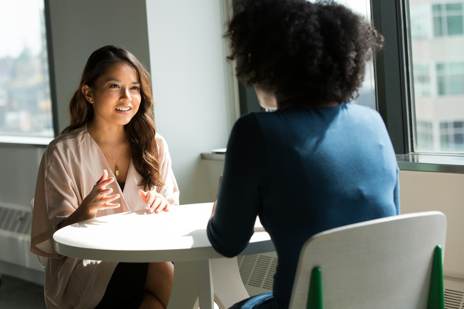 Séance de coaching et de communication interpersonnelle inspirée des outils PNL
