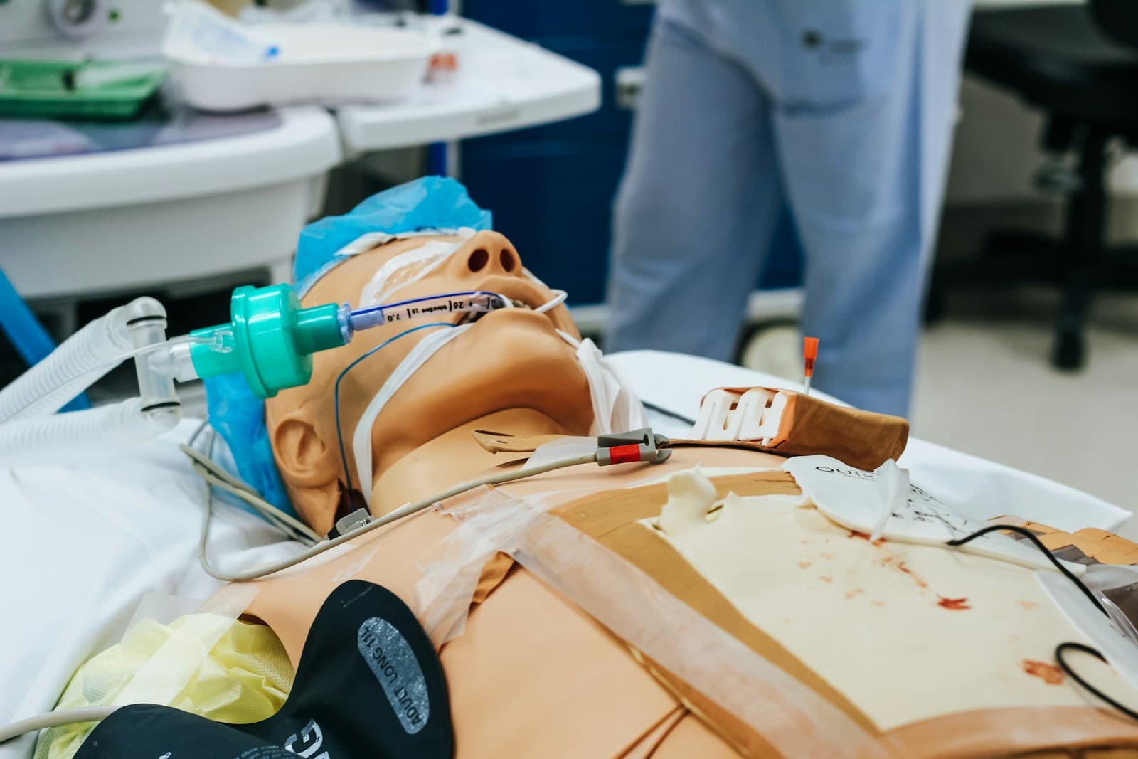 Formation SST — mannequin de réanimation pour apprentissage des gestes de premiers secours
